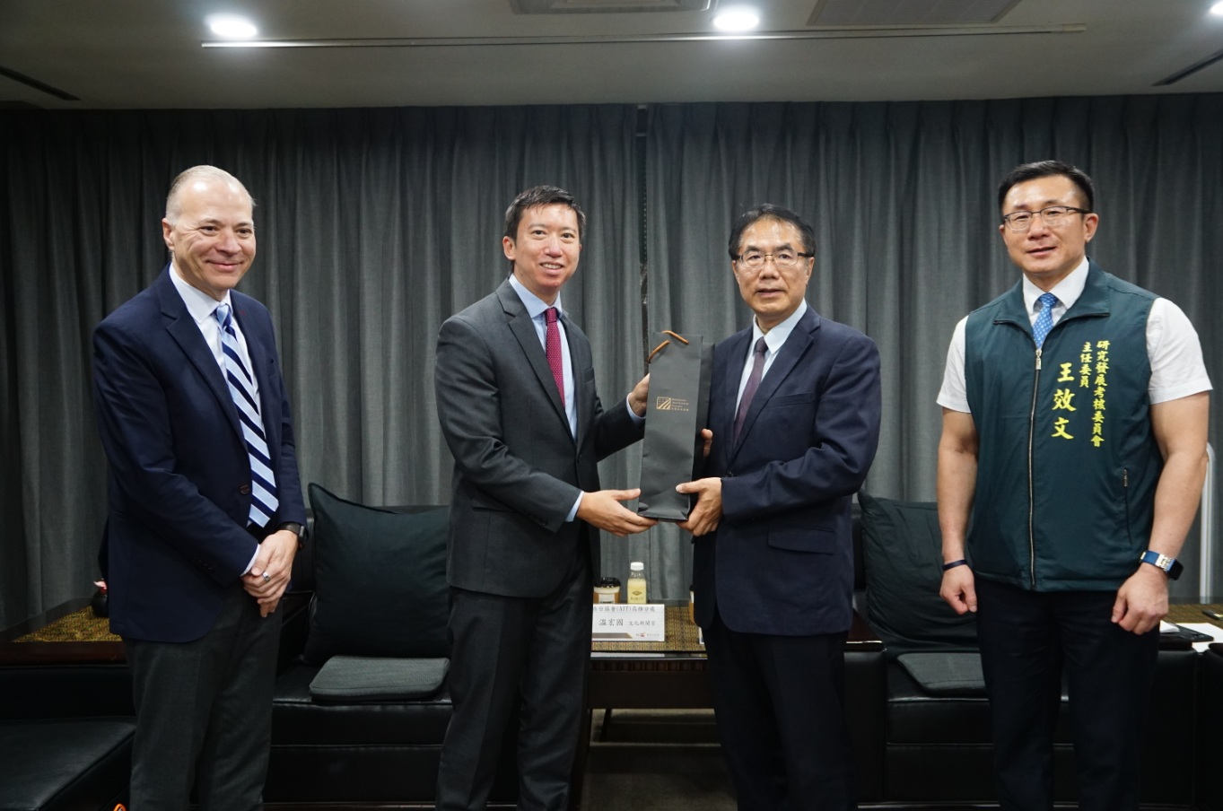 攜手持續深化美台資安合作！國際資安專家再訪台南，實地檢視關鍵市政基礎設施營運韌性