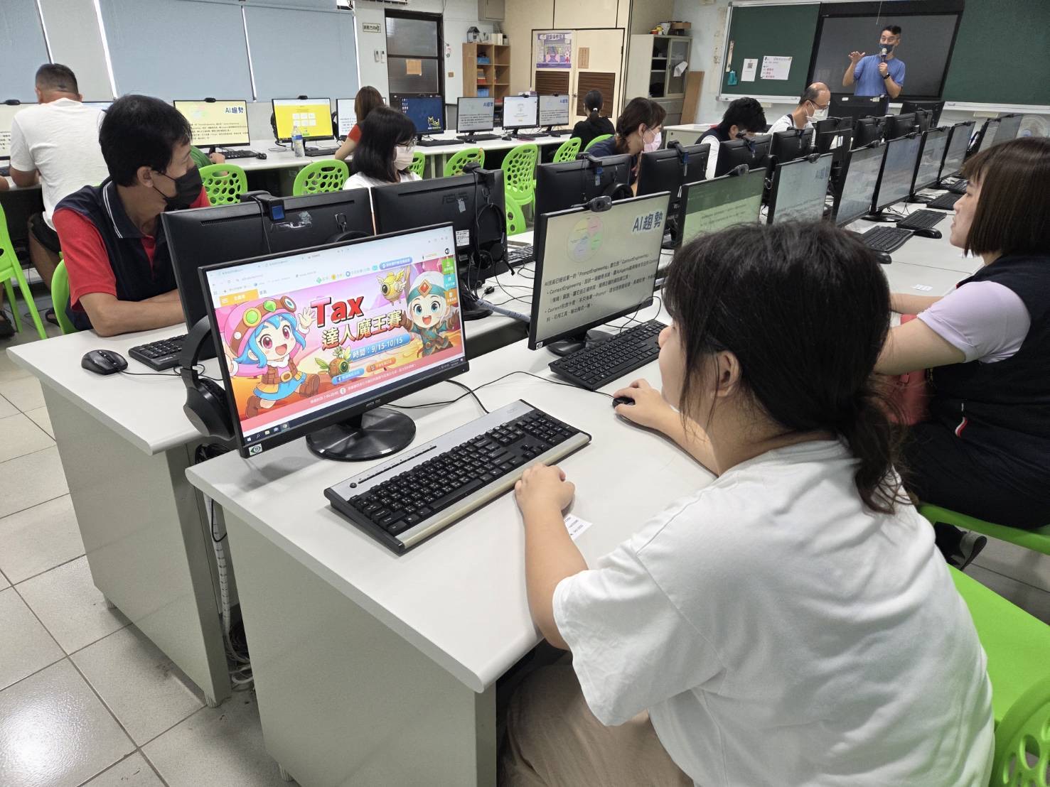 用行動陪伴孩子 引領學習未來 南市數位學習家長宣講 深化家長數位知能