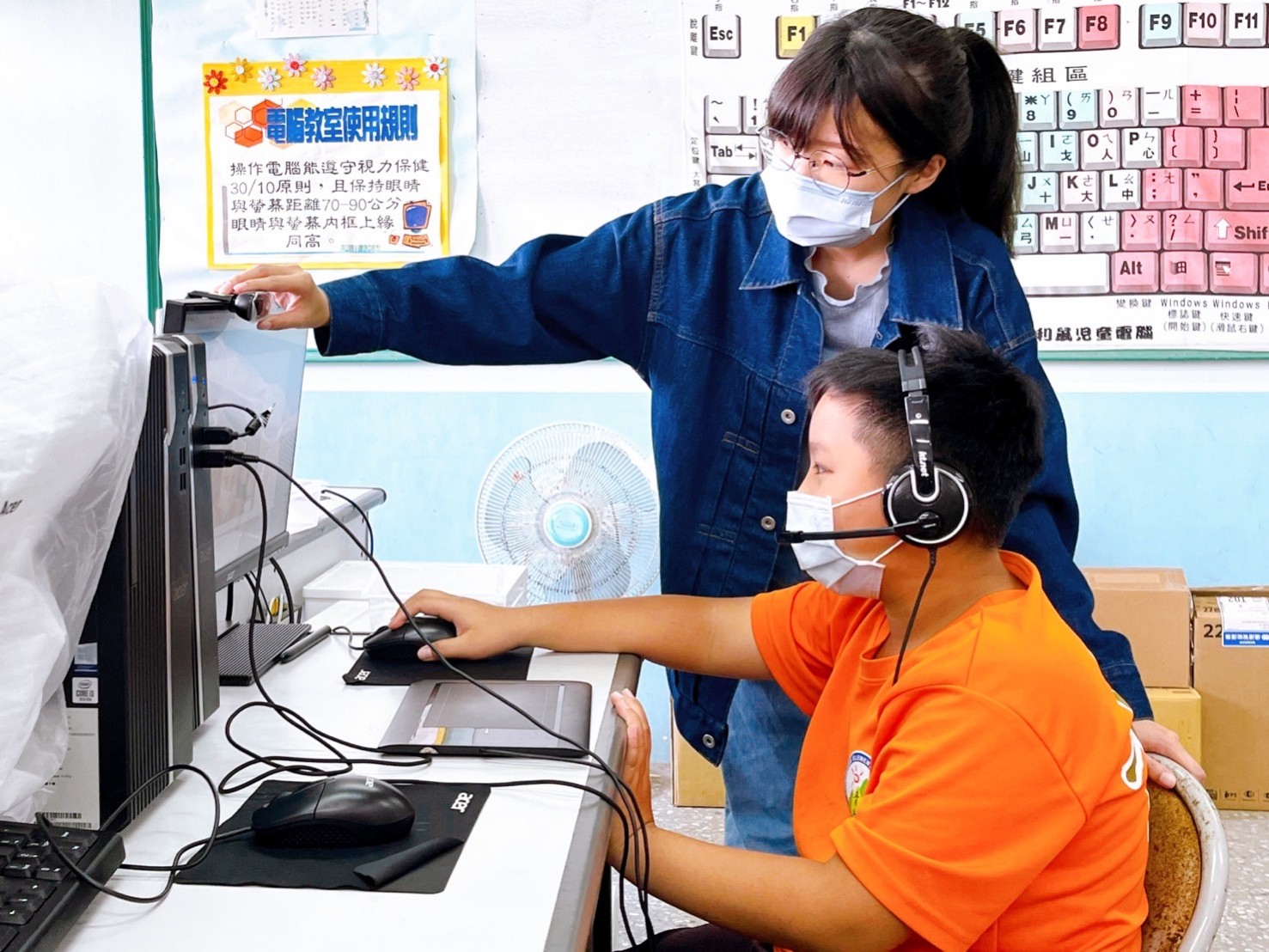弭平偏鄉數位落差 教育部數位學伴計畫傑出人員選拔 臺南2位教師榮獲傑出帶班老師